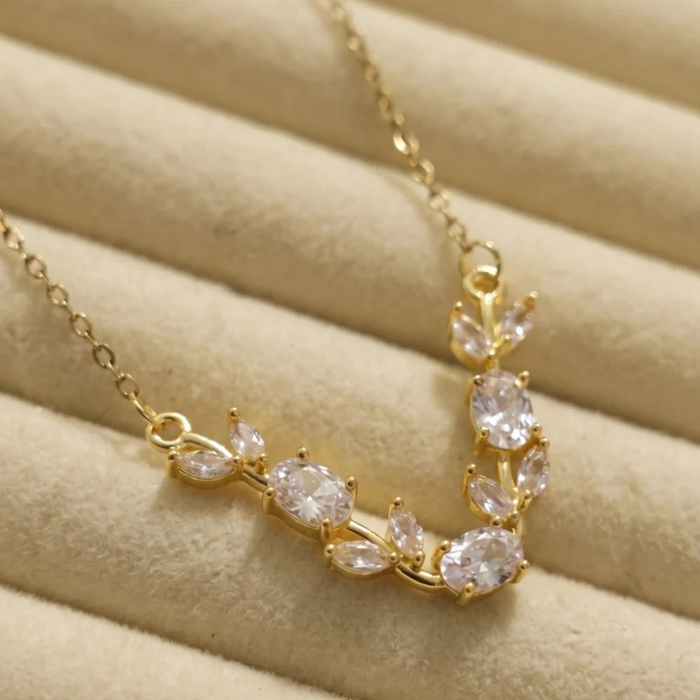 Tulip-Necklace - Gold (White)
