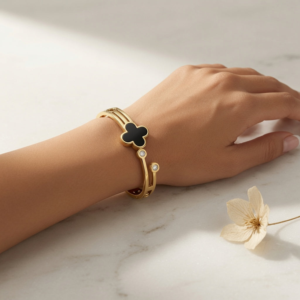 Clover Crystal Bangle