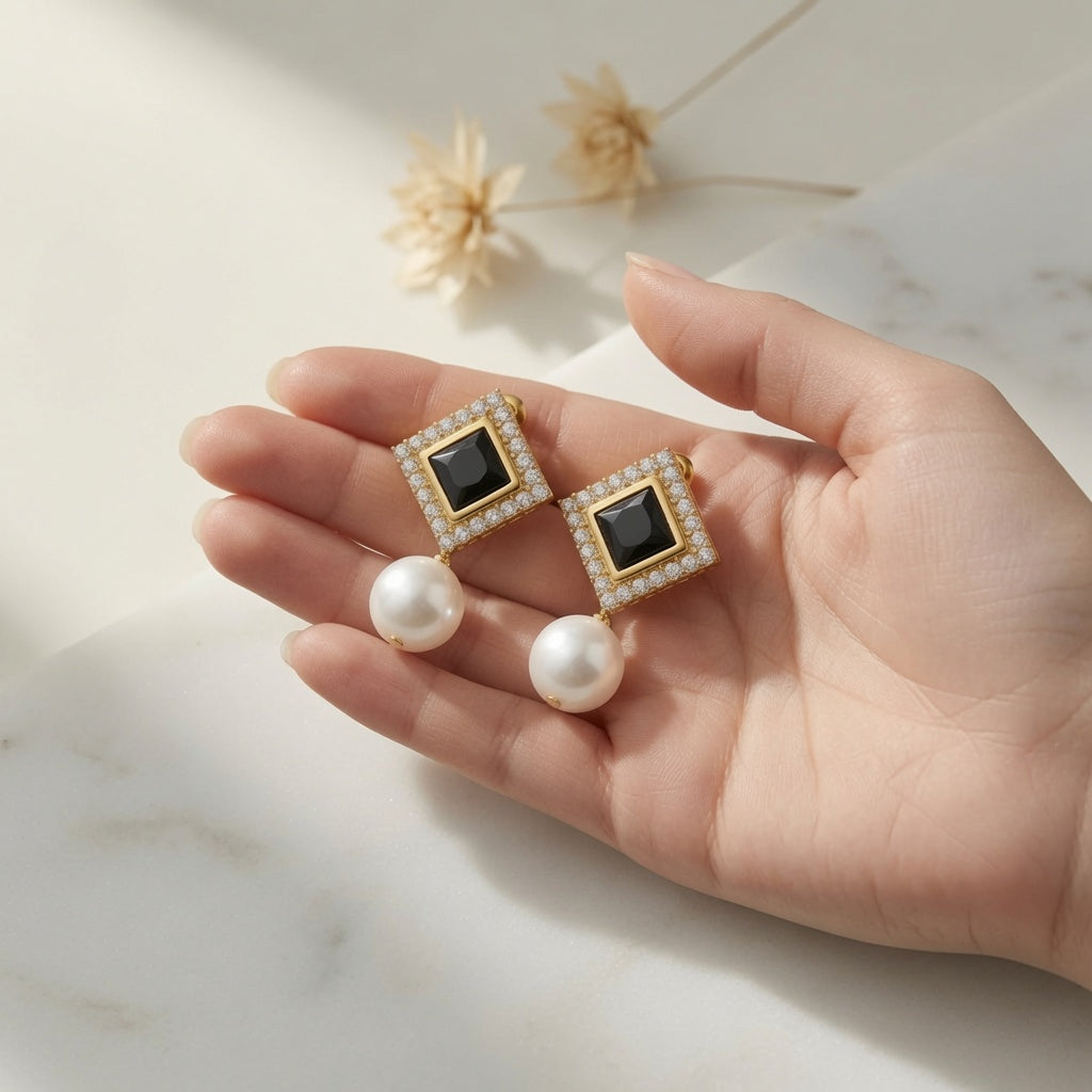 Vintage Pearl Drop Earrings - Gold (Black)